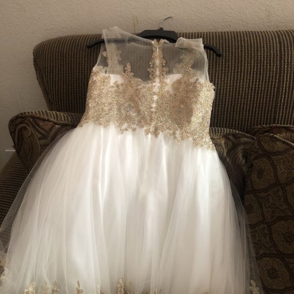 Beautiful prom dress - Picture 2 of 2